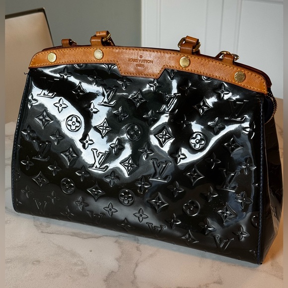 Louis Vuitton Monogram Vernis Brea MM in Grand Bleu